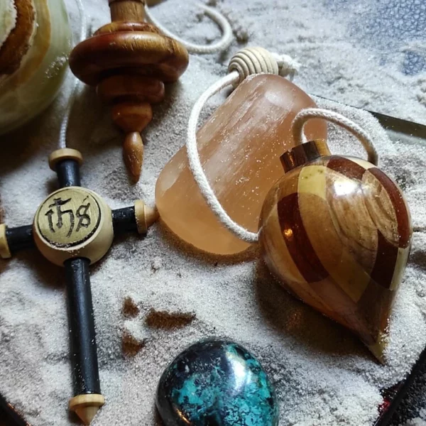 Pendule de radiesthésie au nombre d'Or
